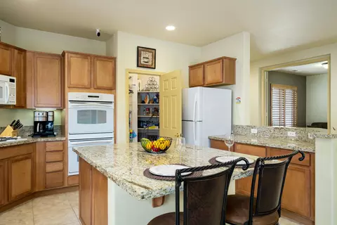 Kitchen - 82307 Travolta Ave, Indio, CA 92201 photo 5 of 5