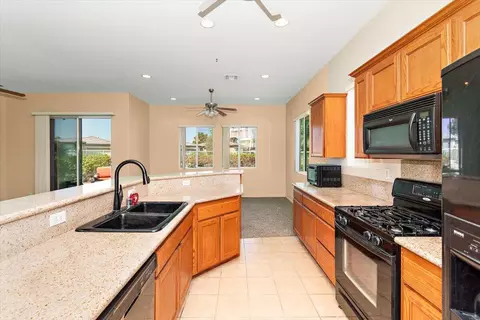 49775 Wayne St, Indio, CA 92201 photo 17