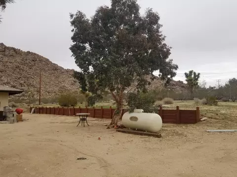 Exterior - 63025 Turtle Rd, Joshua Tree, CA 92252 photo 5 of 18