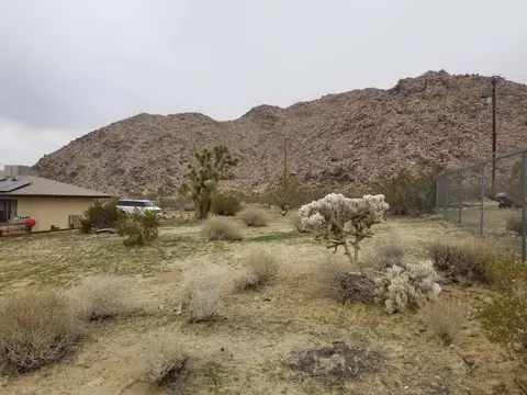 Exterior - 63025 Turtle Rd, Joshua Tree, CA 92252 photo 7 of 18