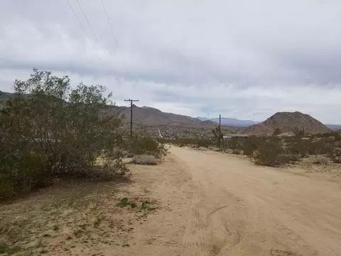 Exterior - 63025 Turtle Rd, Joshua Tree, CA 92252 photo 3 of 18