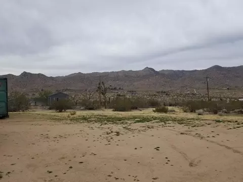 Exterior - 63025 Turtle Rd, Joshua Tree, CA 92252 photo 12 of 18