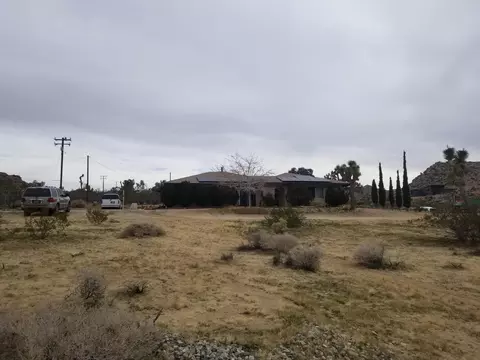 Exterior - 63025 Turtle Rd, Joshua Tree, CA 92252 photo 17 of 18