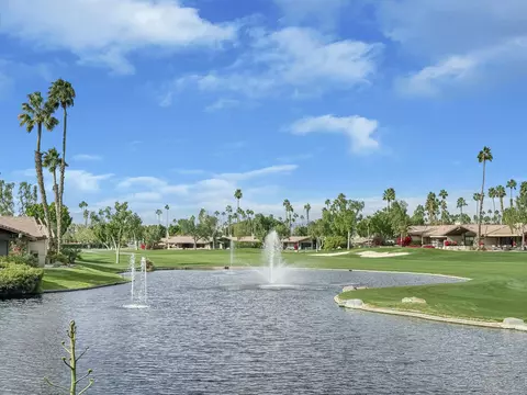 262 Green Mountain Dr, Palm Desert, CA 92211