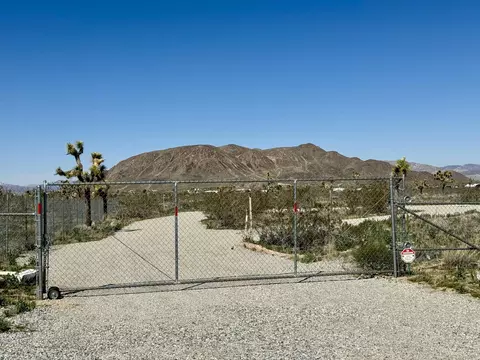 59191 Reche Rd, Landers, CA 92285