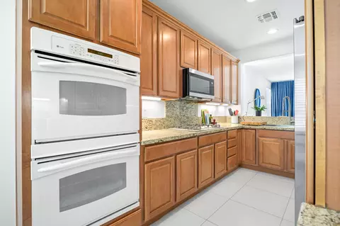 Kitchen - 41575 Via Arleta, Indio, CA 92203 photo 3 of 3