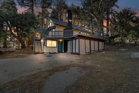 25081 Crest Forest Dr, Crestline, CA 92325
