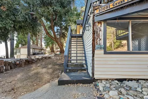 Exterior - 25081 Crest Forest Dr, Crestline, CA 92325 photo 7 of 10