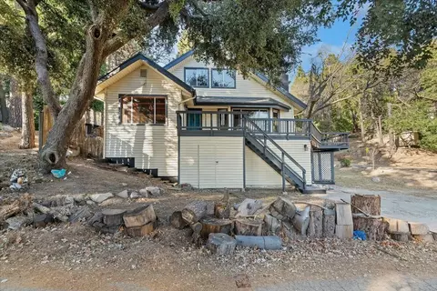Exterior - 25081 Crest Forest Dr, Crestline, CA 92325 photo 2 of 10