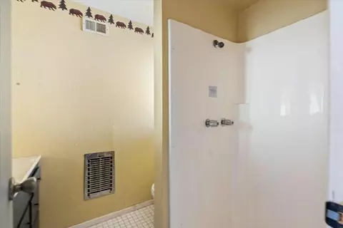 Bath - 25081 Crest Forest Dr, Crestline, CA 92325 photo 3 of 3