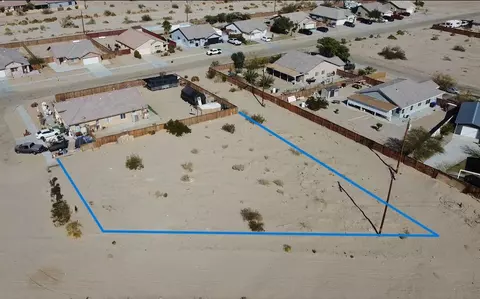 1462 Schirra Ave, Thermal, CA 92274