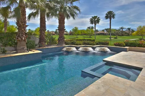 843 Mesa Grande Dr, Palm Desert, CA 92211