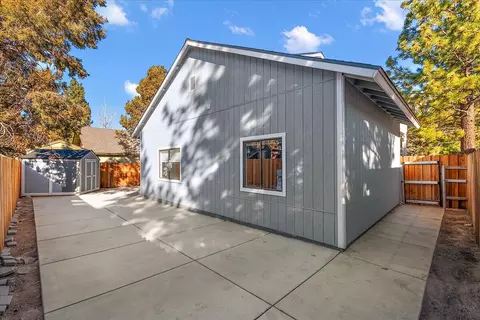 Exterior - 859 Cypress Ln, Big Bear City, CA 92314 photo 12 of 16