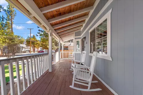 Exterior - 859 Cypress Ln, Big Bear City, CA 92314 photo 6 of 16