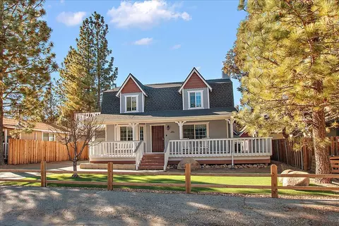 Exterior - 859 Cypress Ln, Big Bear City, CA 92314 photo 15 of 16