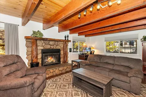 Living - 859 Cypress Ln, Big Bear City, CA 92314 photo 3 of 4