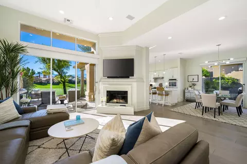 709 Box Canyon Trl, Palm Desert, CA 92211
