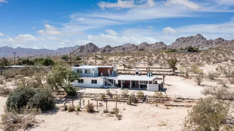 6871 California Ave, Joshua Tree, CA 92252