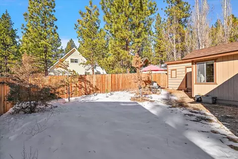 Exterior - 1105 Myrtle Ave, Big Bear City, CA 92314 photo 9 of 9