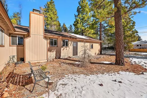 Exterior - 1105 Myrtle Ave, Big Bear City, CA 92314 photo 5 of 9