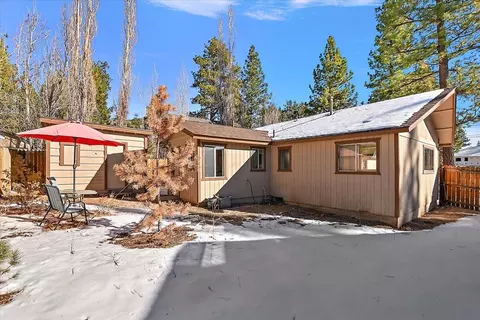 Exterior - 1105 Myrtle Ave, Big Bear City, CA 92314 photo 8 of 9