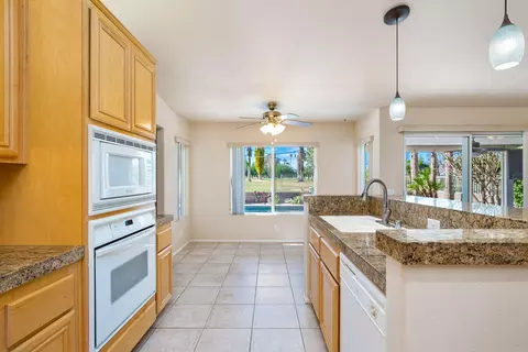 Kitchen - 82356 Crosby Dr, Indio, CA 92201 photo 5 of 6