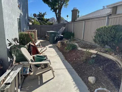 735 Blake Rd, Riverside, CA 92501 photo 20