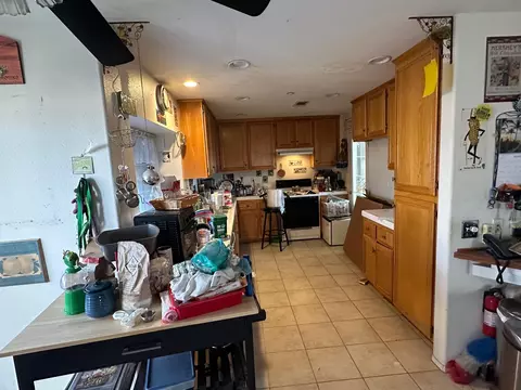 735 Blake Rd, Riverside, CA 92501 photo 6