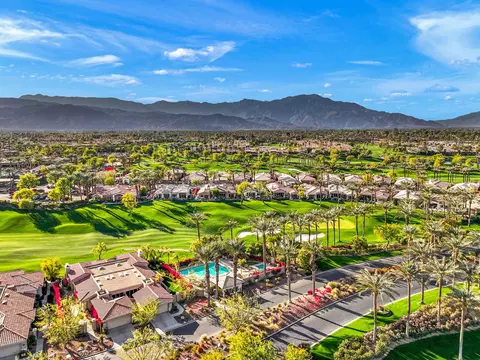 275 Indian Ridge Dr, Palm Desert, CA 92211