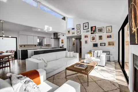 1602 S Cerritos Dr, Palm Springs, CA 92264