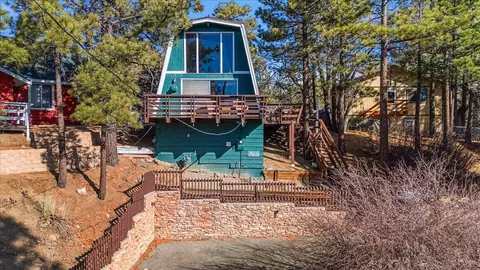 573 Silver Tip Dr, Big Bear Lake, CA 92315