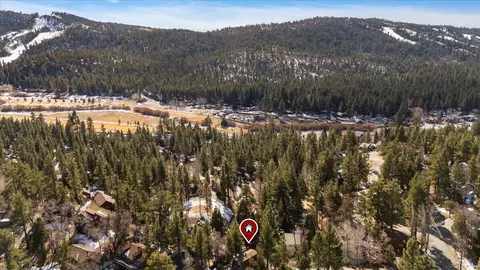 View/Area - 573 Silver Tip Dr, Big Bear Lake, CA 92315 photo 3 of 3
