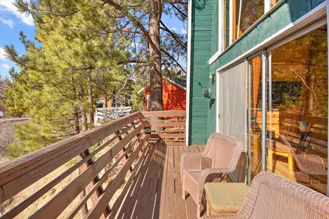Exterior - 573 Silver Tip Dr, Big Bear Lake, CA 92315 photo 3 of 6