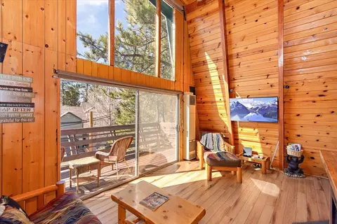 Living - 573 Silver Tip Dr, Big Bear Lake, CA 92315 photo 2 of 8