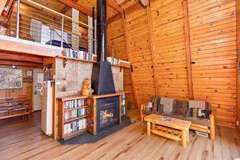 Living - 573 Silver Tip Dr, Big Bear Lake, CA 92315 photo 5 of 8