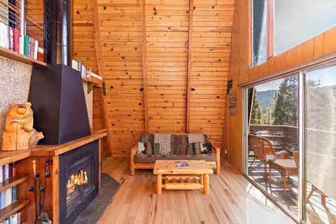 Living - 573 Silver Tip Dr, Big Bear Lake, CA 92315 photo 6 of 8
