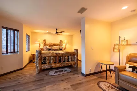 Bedroom - 708 Circle Ln, Big Bear Lake, CA 92315 photo 1 of 11