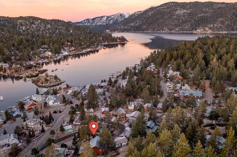 View/Area - 708 Circle Ln, Big Bear Lake, CA 92315 photo 3 of 7