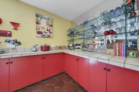 Kitchen - 42445 Adams St, Bermuda Dunes, CA 92203 photo 3 of 4
