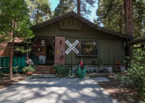 26140 Bicknell Ln, Idyllwild, CA 92549