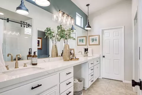 Bath - 45673 Big Canyon St, Indio, CA 92201 photo 4 of 6