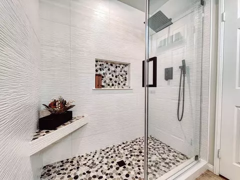 Bath - 45673 Big Canyon St, Indio, CA 92201 photo 6 of 6