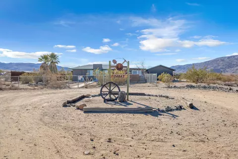 74847 29 Palms Hwy, Twentynine Palms, CA 92277