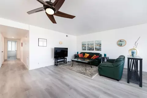 5301 Balboa Blvd, Encino, CA 91316