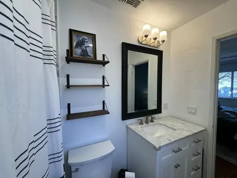 Bath - 4928 Sparrow Hawk Ln, Paso Robles, CA 93446 photo 1 of 4