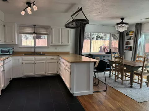 Kitchen - 4928 Sparrow Hawk Ln, Paso Robles, CA 93446 photo 1 of 1