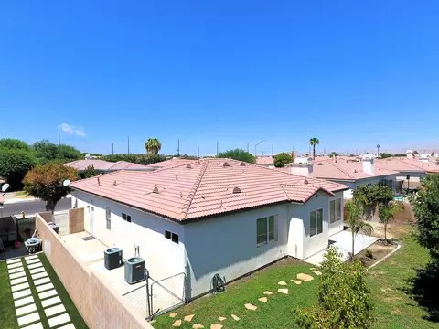 43364 Shasta Pl, Indio, CA 92201 photo 3