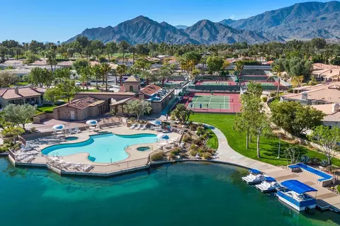 48506 Via Encanto, La Quinta, CA 92253