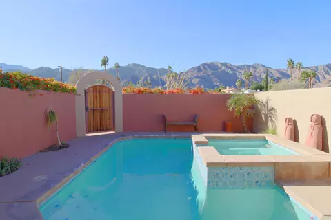 53880 Eisenhower Dr, La Quinta, CA 92253