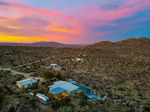 View/Area - 8269 Va Rocosa, Joshua Tree, CA 92252 photo 2 of 4